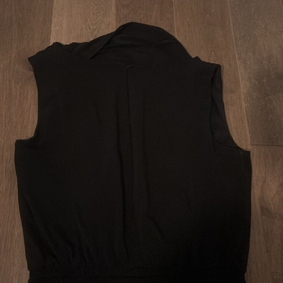 NWOT Cropped Jumpsuit - Picture 4 of 4